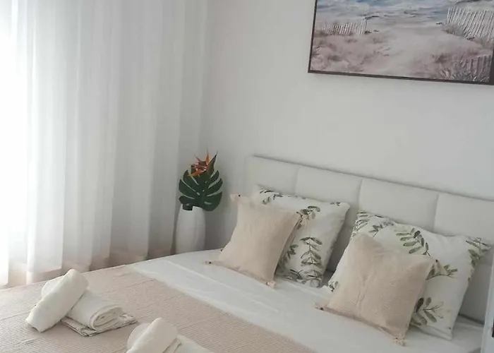 Lara Sea View Apartment