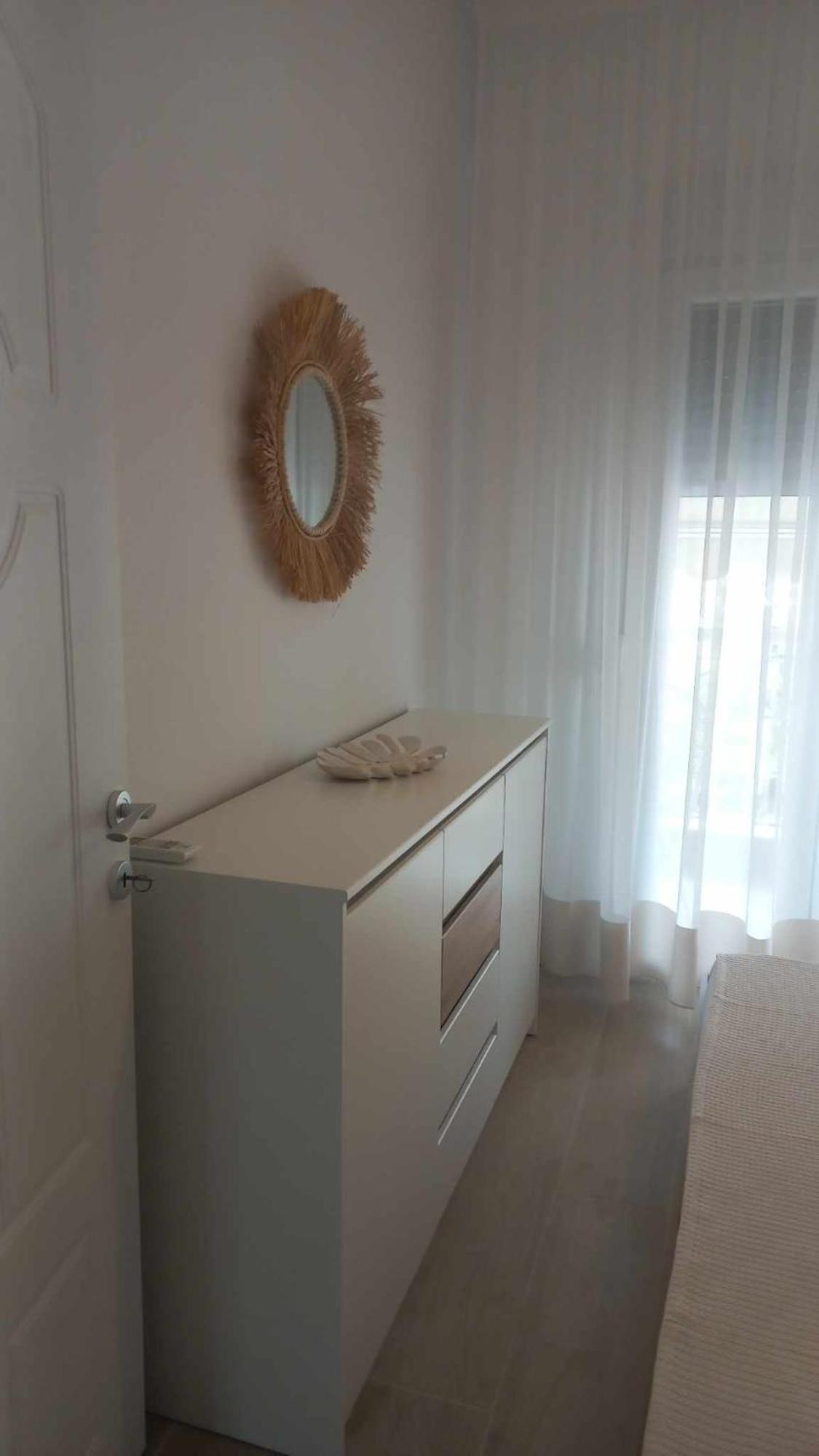 Apartment Lara Sea View *