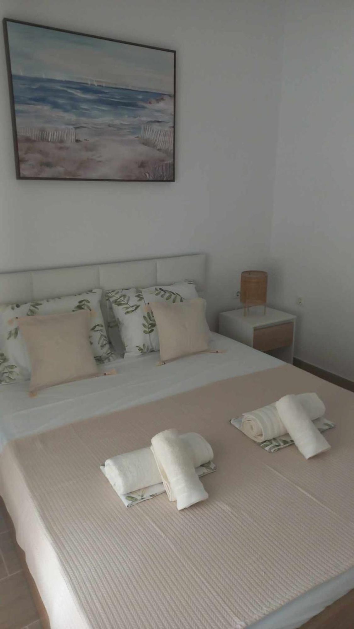 Apartment Lara Sea View *